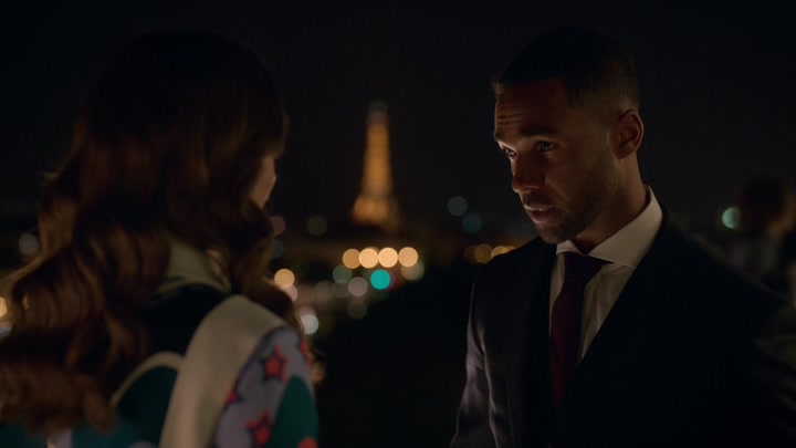 Emily_in_Paris_S02E09_WEBRip_x264-ION10_2593.jpg