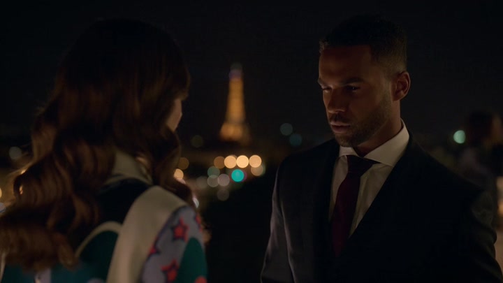 Emily_in_Paris_S02E09_WEBRip_x264-ION10_2598.jpg