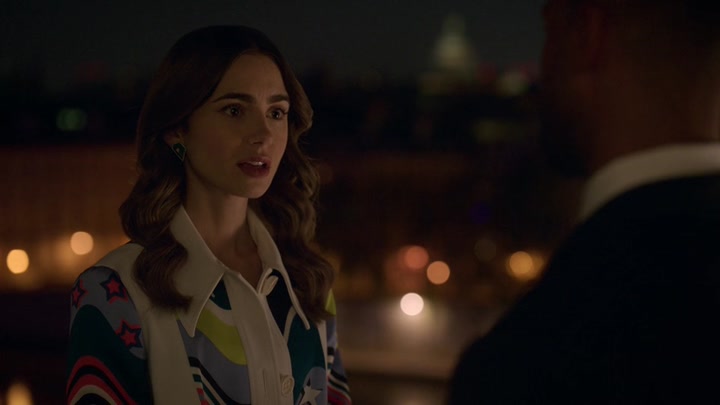 Emily_in_Paris_S02E09_WEBRip_x264-ION10_2602.jpg