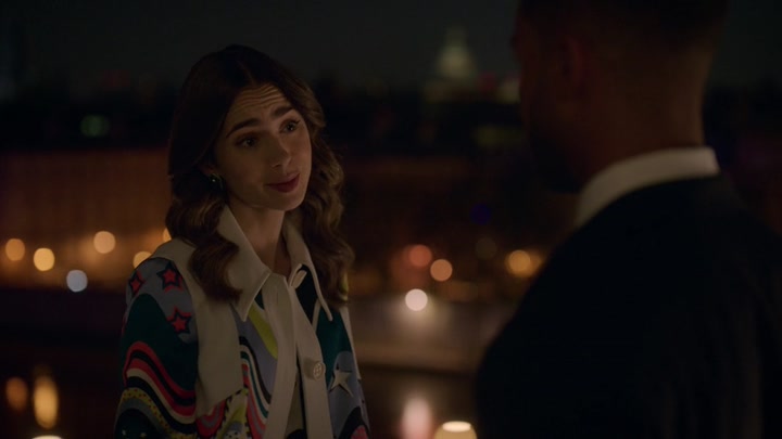 Emily_in_Paris_S02E09_WEBRip_x264-ION10_2629.jpg