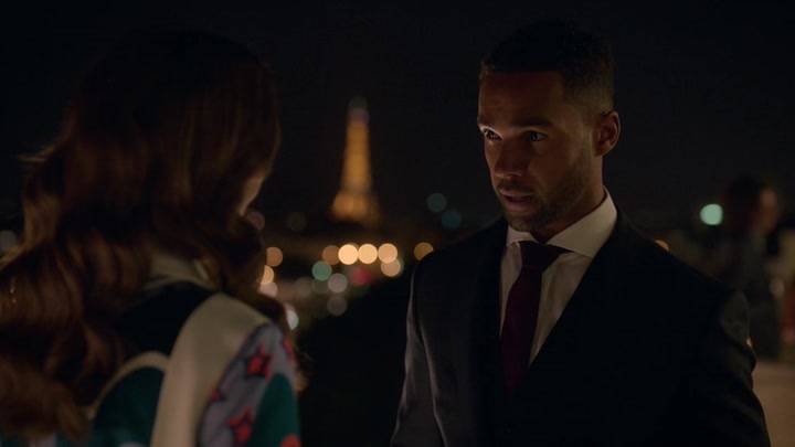 Emily_in_Paris_S02E09_WEBRip_x264-ION10_2632.jpg