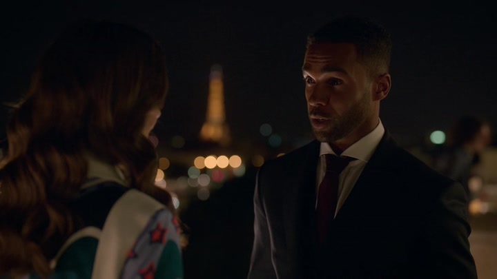 Emily_in_Paris_S02E09_WEBRip_x264-ION10_2635.jpg