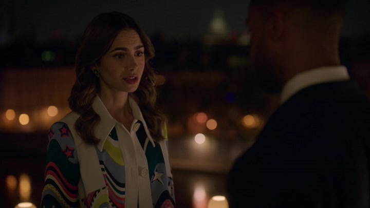 Emily_in_Paris_S02E09_WEBRip_x264-ION10_2641.jpg