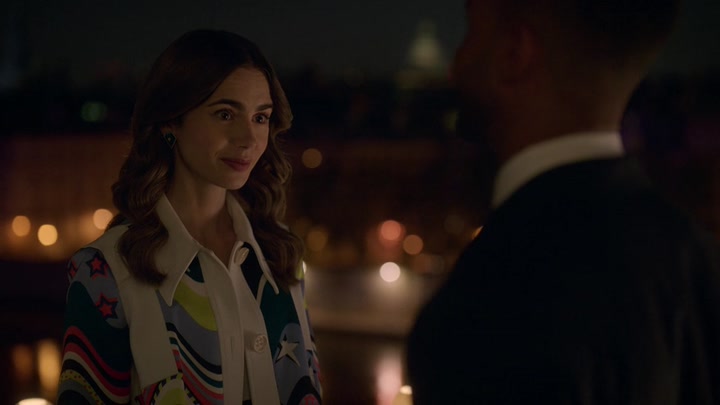 Emily_in_Paris_S02E09_WEBRip_x264-ION10_2667.jpg