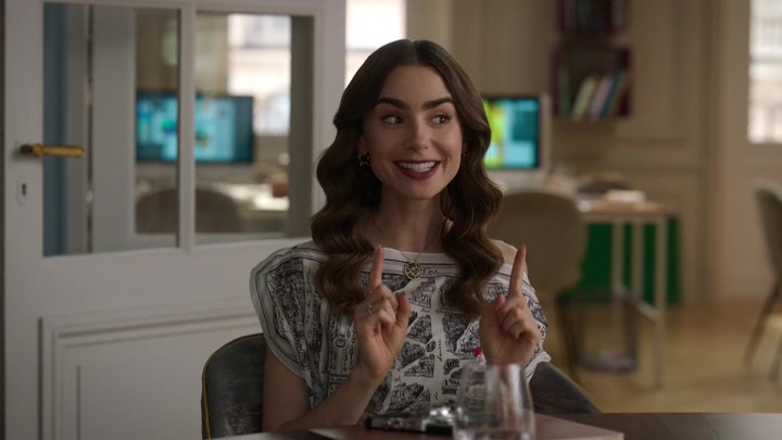 Emily_in_Paris_S02E10_WEBRip_x264-ION10_0102.jpg Emily_in_Paris_S02E10_WEBRip_x264-ION10_0102.jpg