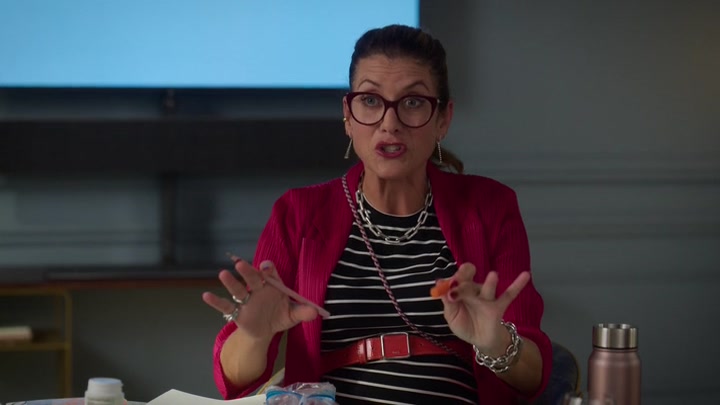 Emily_in_Paris_S02E10_WEBRip_x264-ION10_0115.jpg Emily_in_Paris_S02E10_WEBRip_x264-ION10_0115.jpg