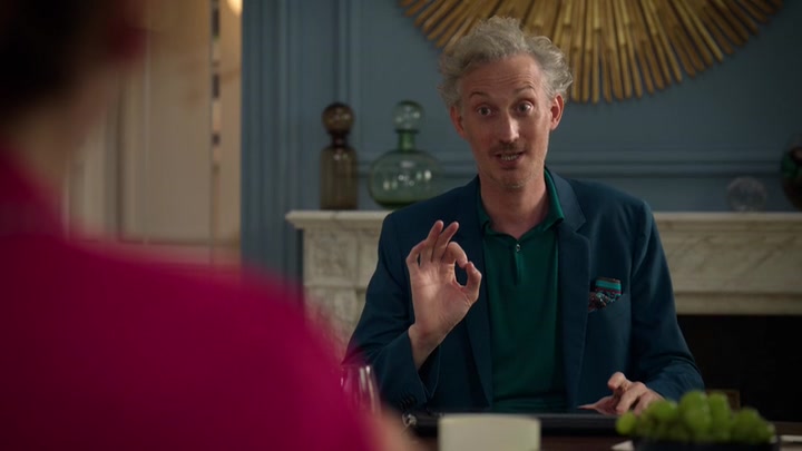Emily_in_Paris_S02E10_WEBRip_x264-ION10_0120.jpg Emily_in_Paris_S02E10_WEBRip_x264-ION10_0120.jpg