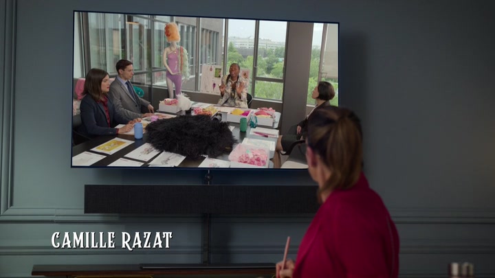 Emily_in_Paris_S02E10_WEBRip_x264-ION10_0160.jpg Emily_in_Paris_S02E10_WEBRip_x264-ION10_0160.jpg
