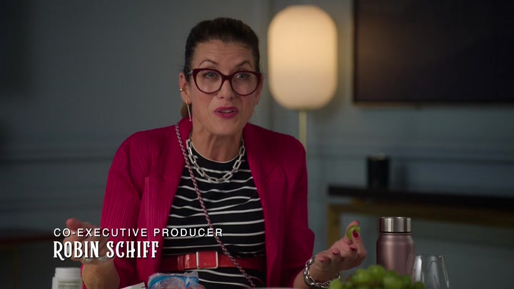 Emily_in_Paris_S02E10_WEBRip_x264-ION10_0230.jpg Emily_in_Paris_S02E10_WEBRip_x264-ION10_0230.jpg