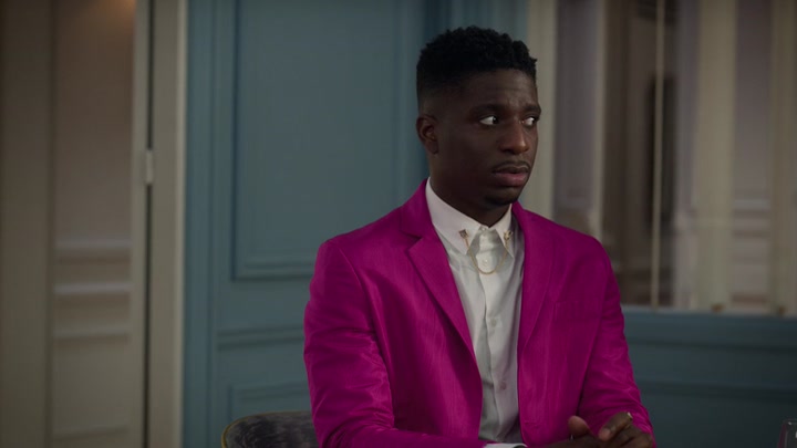 Emily_in_Paris_S02E10_WEBRip_x264-ION10_0257.jpg