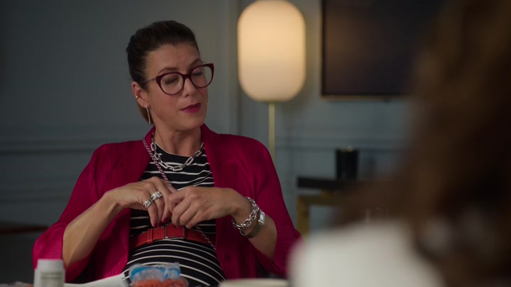 Emily_in_Paris_S02E10_WEBRip_x264-ION10_0309.jpg Emily_in_Paris_S02E10_WEBRip_x264-ION10_0309.jpg