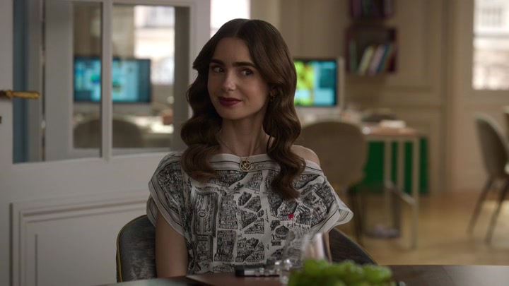 Emily_in_Paris_S02E10_WEBRip_x264-ION10_0319.jpg Emily_in_Paris_S02E10_WEBRip_x264-ION10_0319.jpg