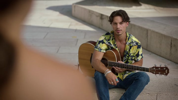 Emily_in_Paris_S02E10_WEBRip_x264-ION10_0385.jpg Emily_in_Paris_S02E10_WEBRip_x264-ION10_0385.jpg