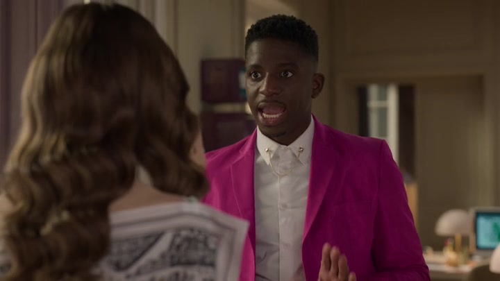 Emily_in_Paris_S02E10_WEBRip_x264-ION10_0481.jpg