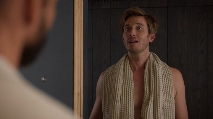 Emily_in_Paris_S02E10_WEBRip_x264-ION10_0702.jpg Emily_in_Paris_S02E10_WEBRip_x264-ION10_0702.jpg