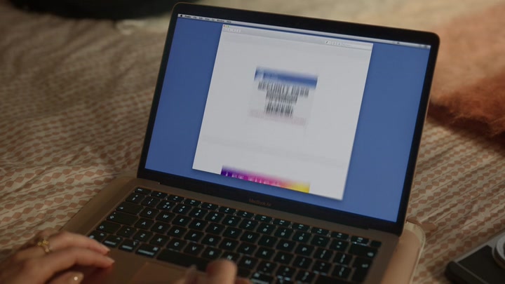 Emily_in_Paris_S02E10_WEBRip_x264-ION10_0755.jpg Emily_in_Paris_S02E10_WEBRip_x264-ION10_0755.jpg