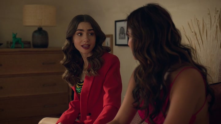 Emily_in_Paris_S02E10_WEBRip_x264-ION10_0816.jpg Emily_in_Paris_S02E10_WEBRip_x264-ION10_0816.jpg