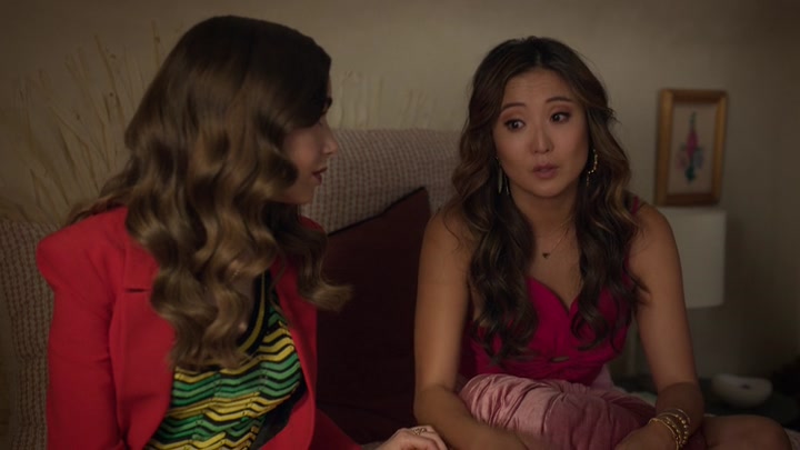Emily_in_Paris_S02E10_WEBRip_x264-ION10_0826.jpg Emily_in_Paris_S02E10_WEBRip_x264-ION10_0826.jpg