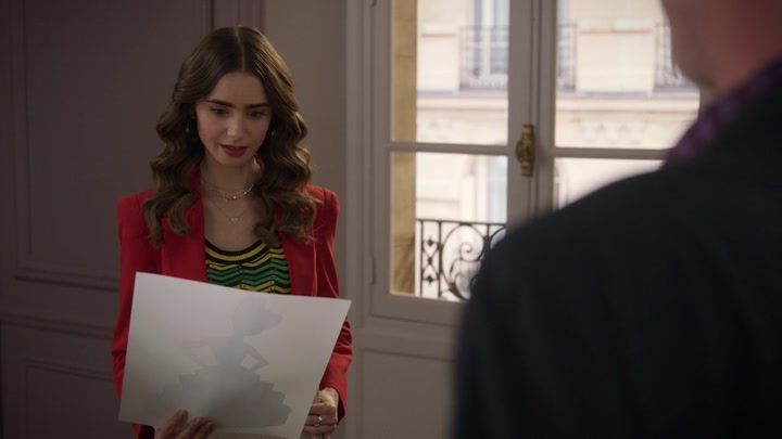 Emily_in_Paris_S02E10_WEBRip_x264-ION10_0931.jpg