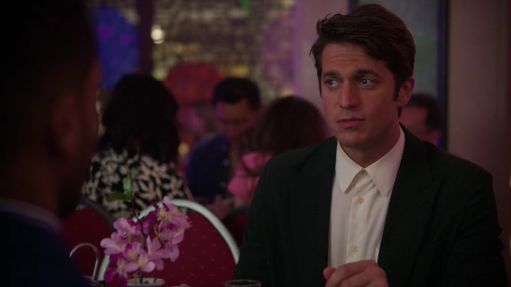Emily_in_Paris_S02E10_WEBRip_x264-ION10_1059.jpg Emily_in_Paris_S02E10_WEBRip_x264-ION10_1059.jpg