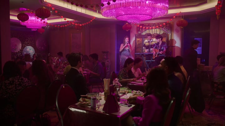 Emily_in_Paris_S02E10_WEBRip_x264-ION10_1190.jpg Emily_in_Paris_S02E10_WEBRip_x264-ION10_1190.jpg