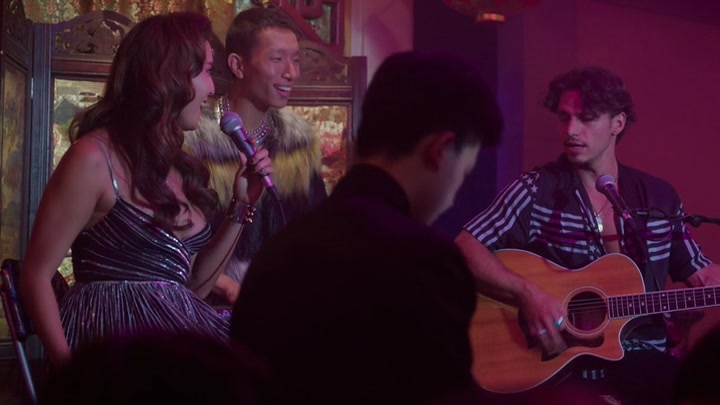 Emily_in_Paris_S02E10_WEBRip_x264-ION10_1220.jpg Emily_in_Paris_S02E10_WEBRip_x264-ION10_1220.jpg