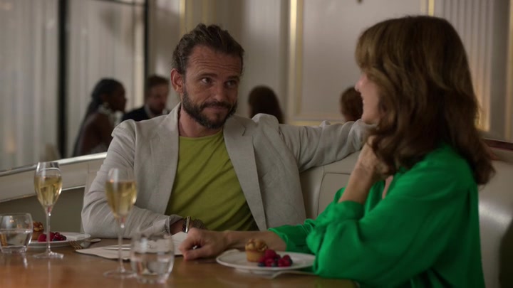 Emily_in_Paris_S02E10_WEBRip_x264-ION10_1436.jpg Emily_in_Paris_S02E10_WEBRip_x264-ION10_1436.jpg