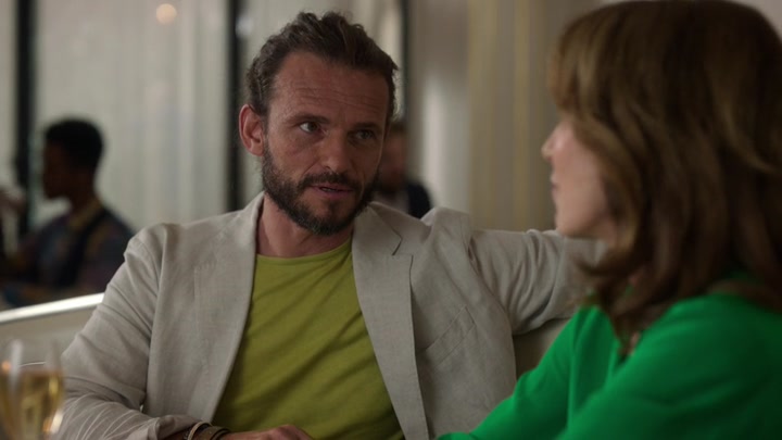 Emily_in_Paris_S02E10_WEBRip_x264-ION10_1479.jpg Emily_in_Paris_S02E10_WEBRip_x264-ION10_1479.jpg