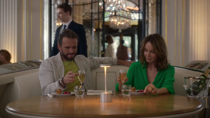 Emily_in_Paris_S02E10_WEBRip_x264-ION10_1503.jpg Emily_in_Paris_S02E10_WEBRip_x264-ION10_1503.jpg