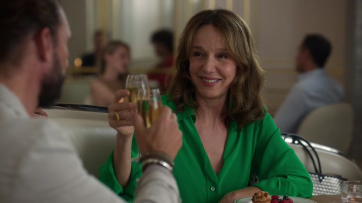 Emily_in_Paris_S02E10_WEBRip_x264-ION10_1521.jpg Emily_in_Paris_S02E10_WEBRip_x264-ION10_1521.jpg