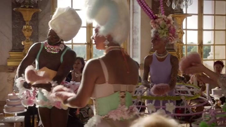 Emily_in_Paris_S02E10_WEBRip_x264-ION10_1844.jpg Emily_in_Paris_S02E10_WEBRip_x264-ION10_1844.jpg