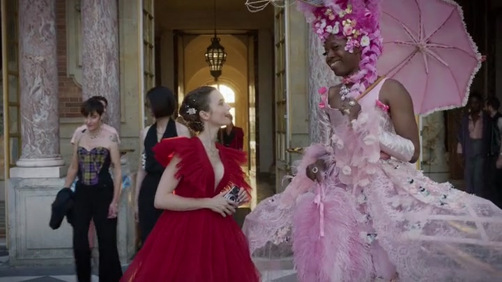 Emily_in_Paris_S02E10_WEBRip_x264-ION10_1888.jpg Emily_in_Paris_S02E10_WEBRip_x264-ION10_1888.jpg