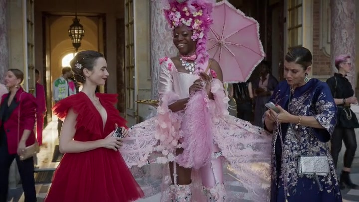 Emily_in_Paris_S02E10_WEBRip_x264-ION10_1901.jpg Emily_in_Paris_S02E10_WEBRip_x264-ION10_1901.jpg