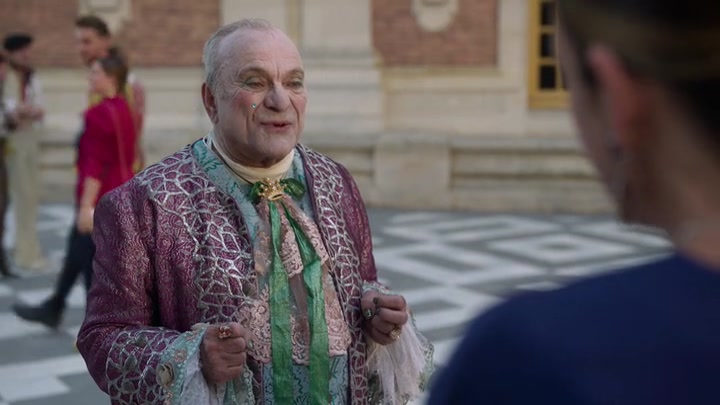 Emily_in_Paris_S02E10_WEBRip_x264-ION10_1993.jpg