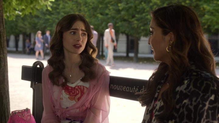 Emily_in_Paris_S02E10_WEBRip_x264-ION10_2494.jpg