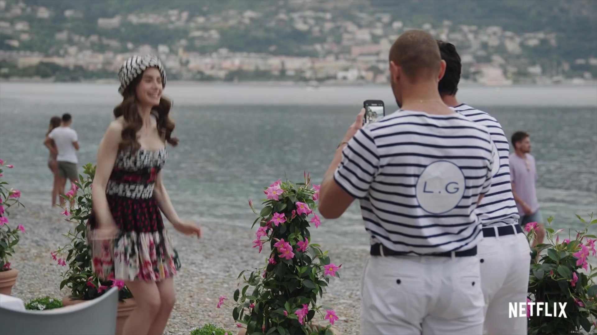 Emily_in_Paris_Season_2___Date_Announcement_Teaser___Netflix_039.jpg