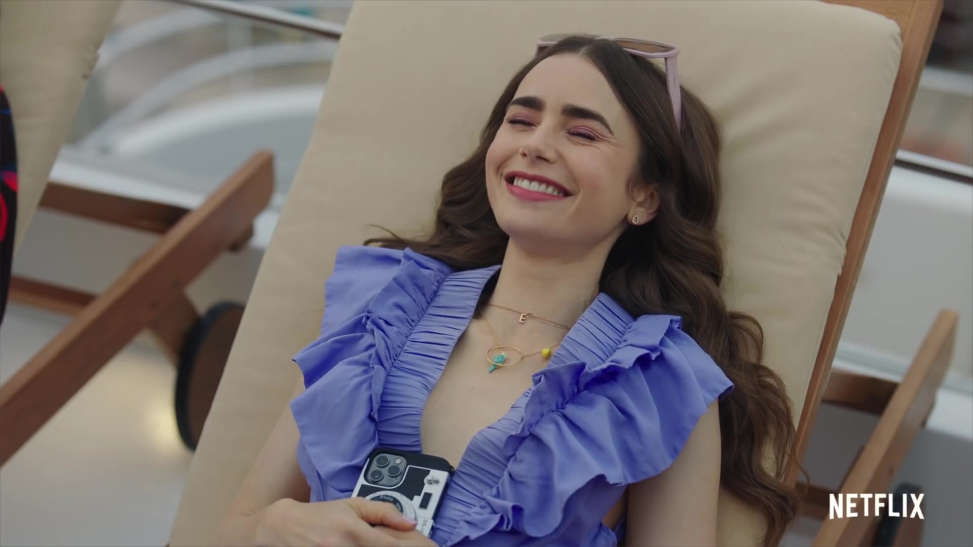 Emily_in_Paris_Season_2___Date_Announcement_Teaser___Netflix_127.jpg