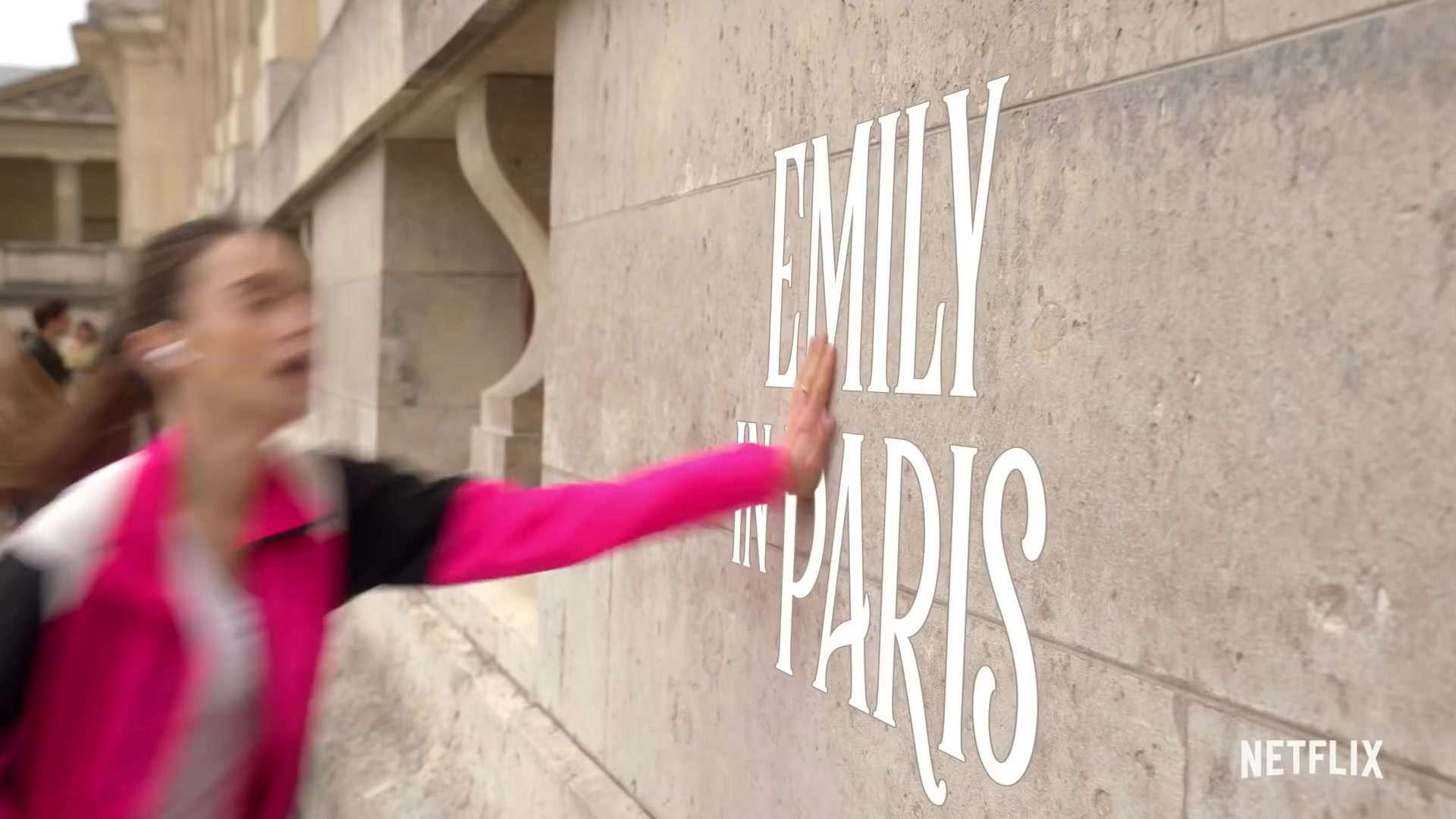 Emily_in_Paris_Season_2___Official_Trailer___Netflix_012.jpg