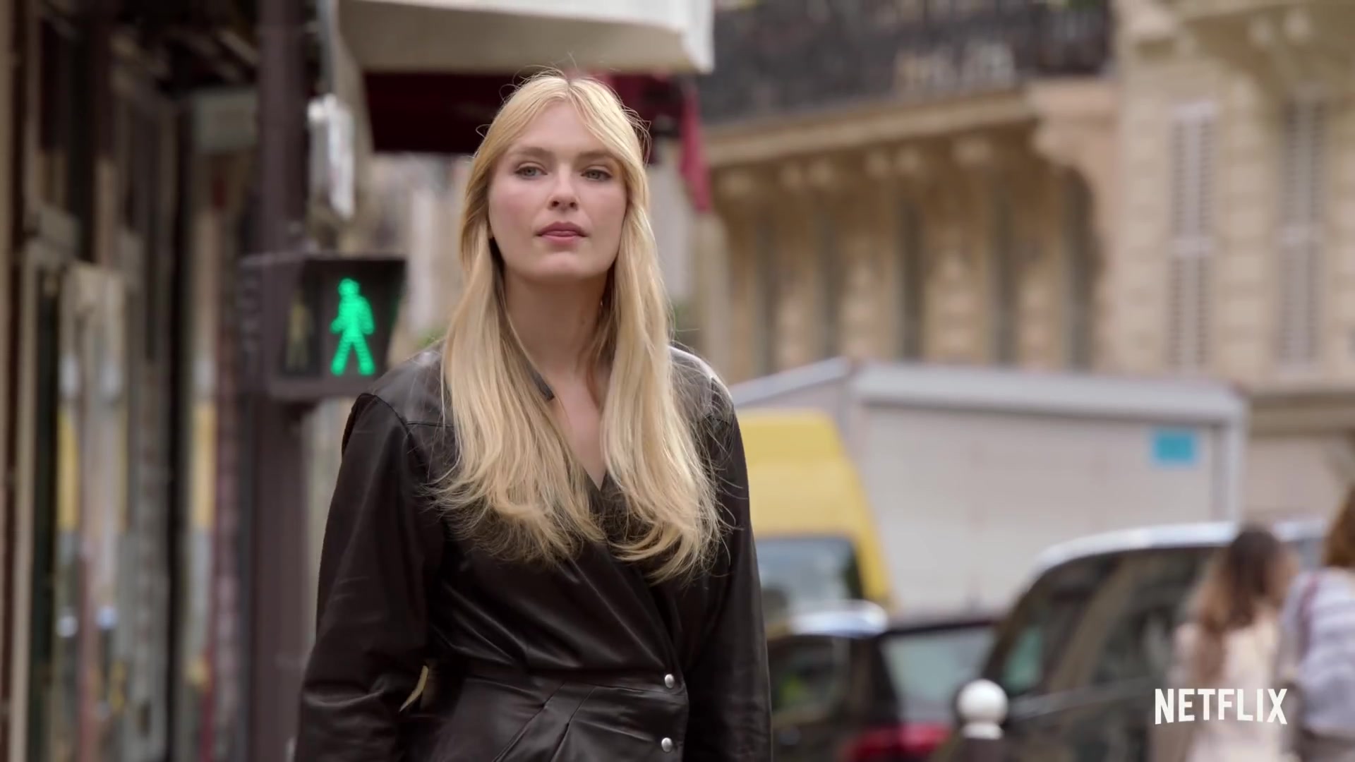 Emily_in_Paris_Season_2___Official_Trailer___Netflix_074.jpg Emily_in_Paris_Season_2___Official_Trailer___Netflix_074.jpg