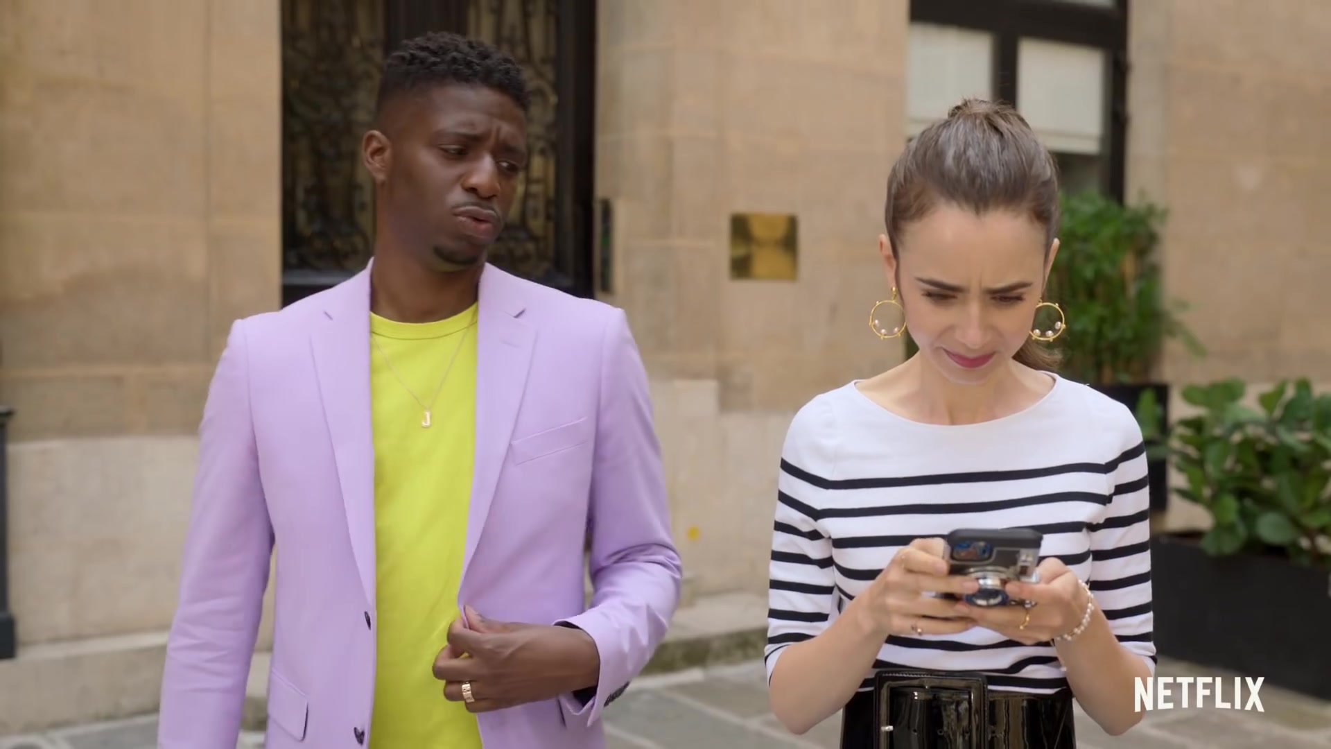 Emily_in_Paris_Season_2___Official_Trailer___Netflix_075.jpg
