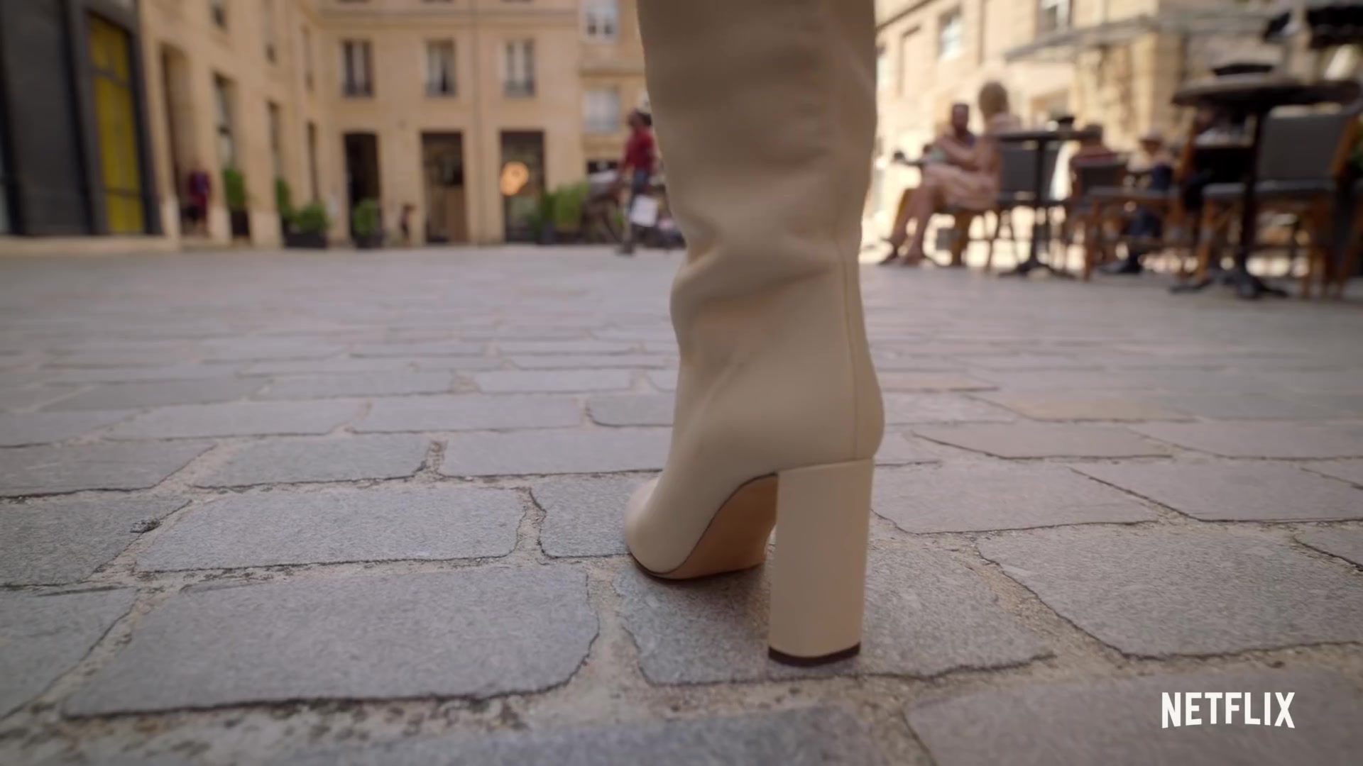 Emily_in_Paris_Season_2___Official_Trailer___Netflix_081.jpg Emily_in_Paris_Season_2___Official_Trailer___Netflix_081.jpg