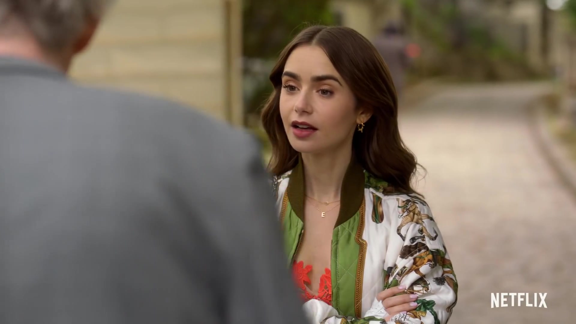 Emily_in_Paris_Season_2___Official_Trailer___Netflix_130.jpg