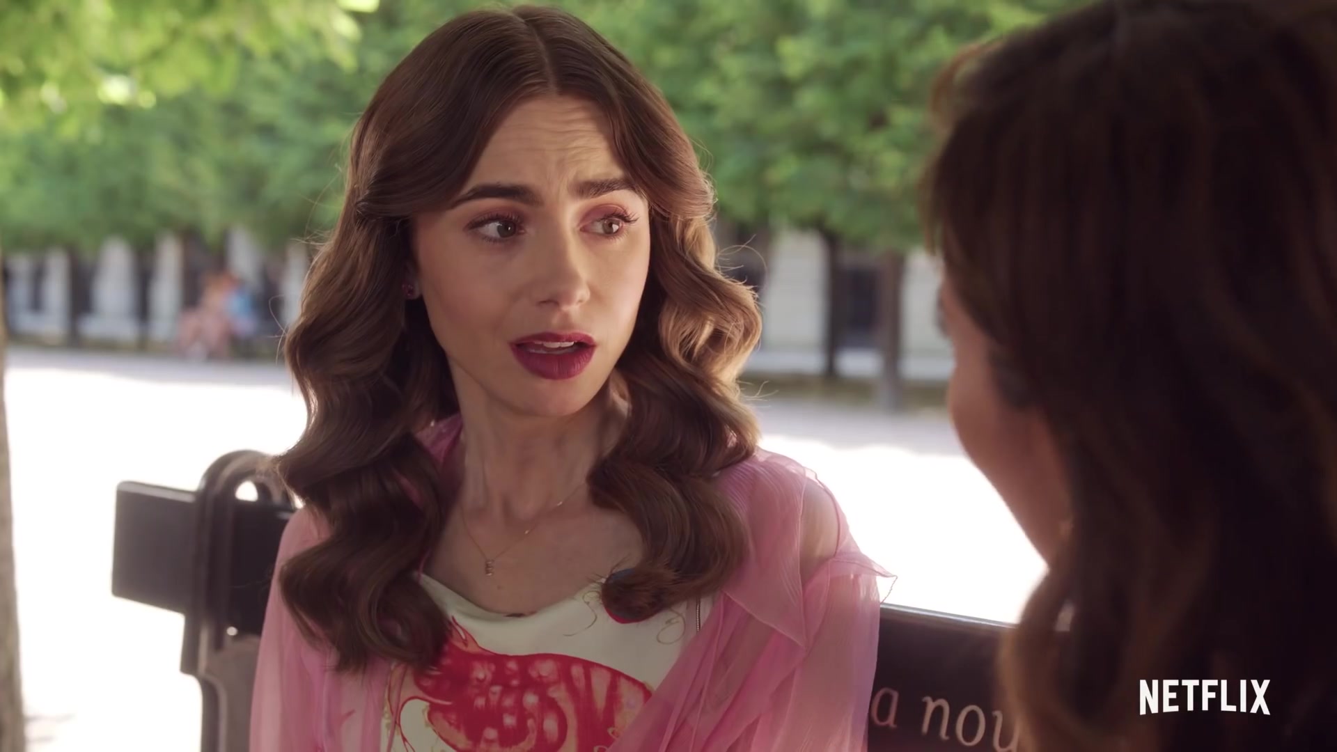 Emily_in_Paris_Season_2___Official_Trailer___Netflix_159.jpg
