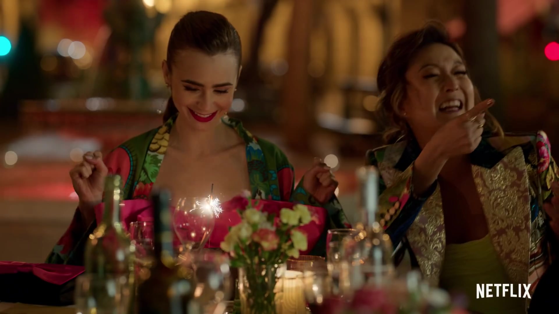 Emily_in_Paris_Season_2___Official_Trailer___Netflix_181.jpg