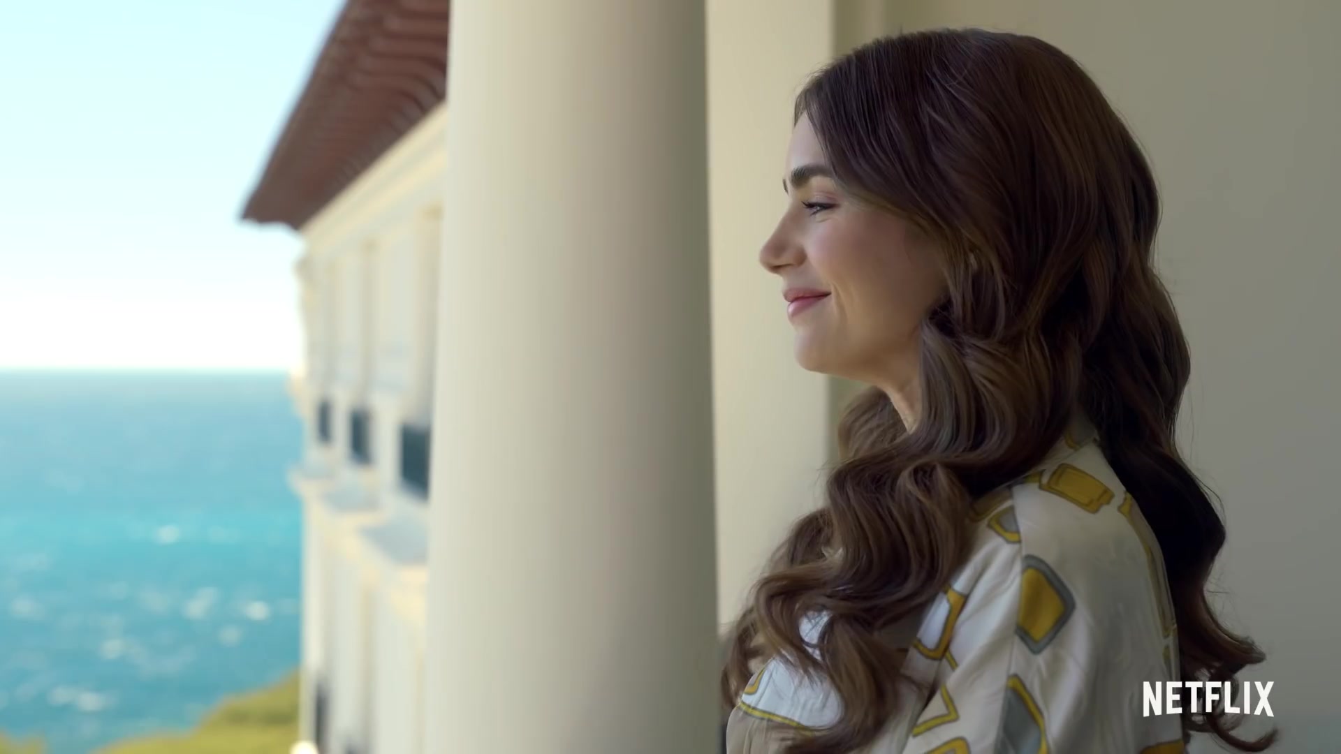 Emily_in_Paris_Season_2___Official_Trailer___Netflix_185.jpg
