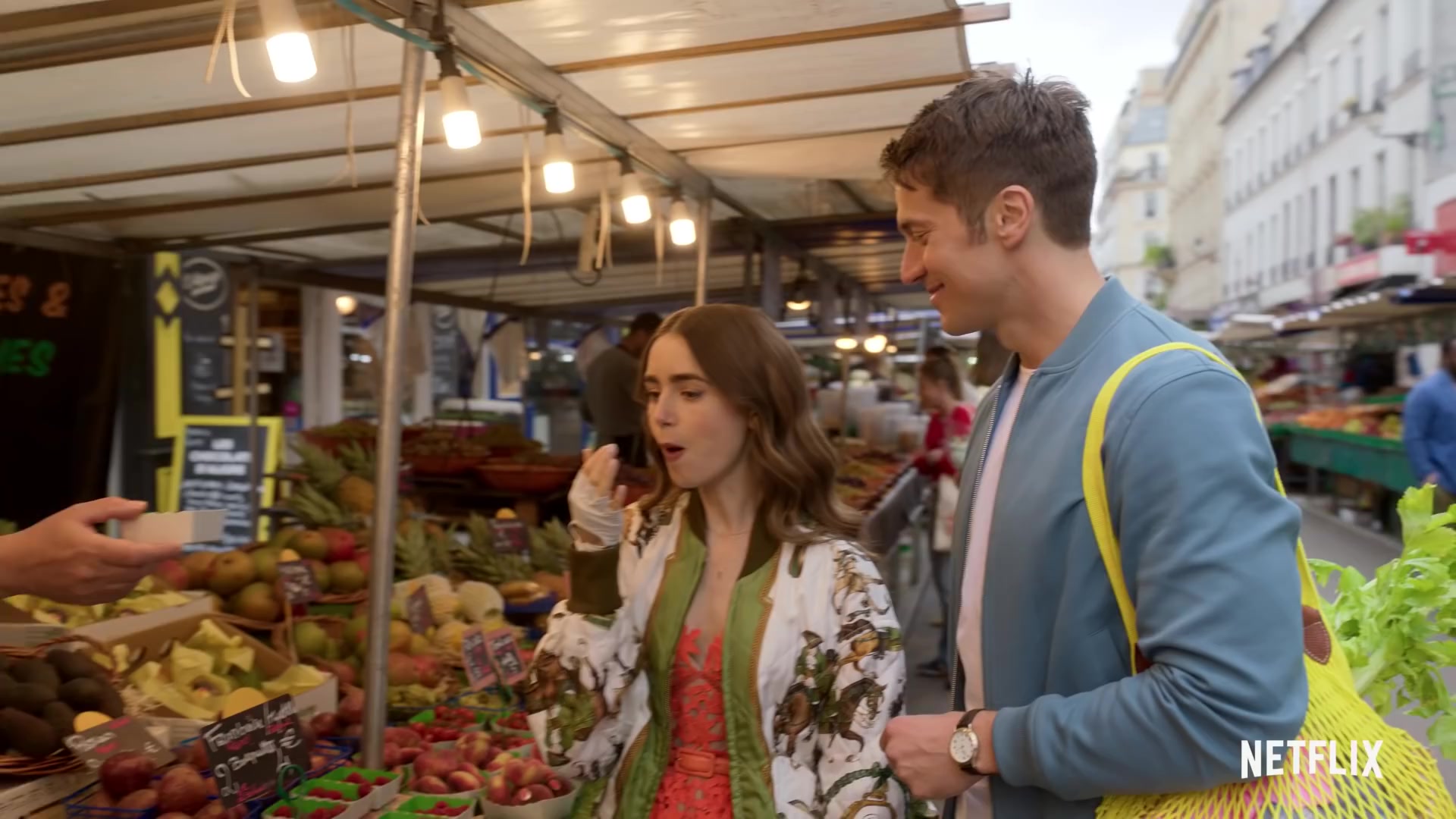 Emily_in_Paris_Season_2___Official_Trailer___Netflix_213.jpg Emily_in_Paris_Season_2___Official_Trailer___Netflix_213.jpg