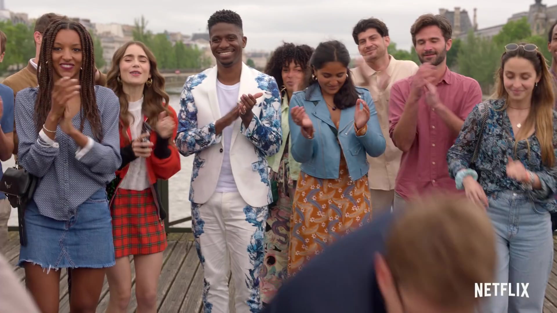 Emily_in_Paris_Season_2___Official_Trailer___Netflix_232.jpg Emily_in_Paris_Season_2___Official_Trailer___Netflix_232.jpg