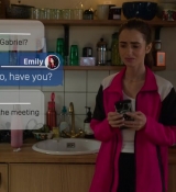 Emily_in_Paris_S02E01_WEBRip_x264-ION10_0181.jpg