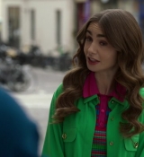 Emily_in_Paris_S02E01_WEBRip_x264-ION10_0392.jpg