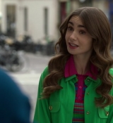 Emily_in_Paris_S02E01_WEBRip_x264-ION10_0393.jpg